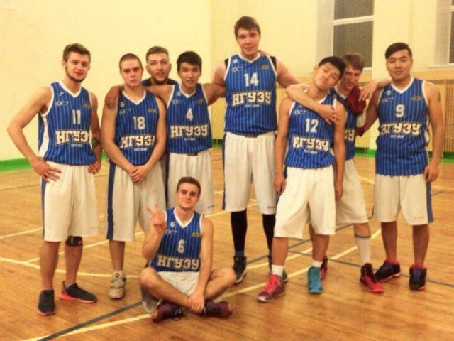 Мужская команда НГУЭУ по баскетболу стала призером Чемпионата АСБ