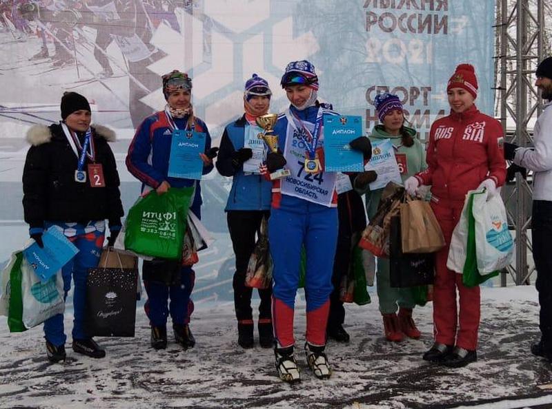 Преподаватель НГУЭУ Олеся Белявцева победила на «Лыжне России»