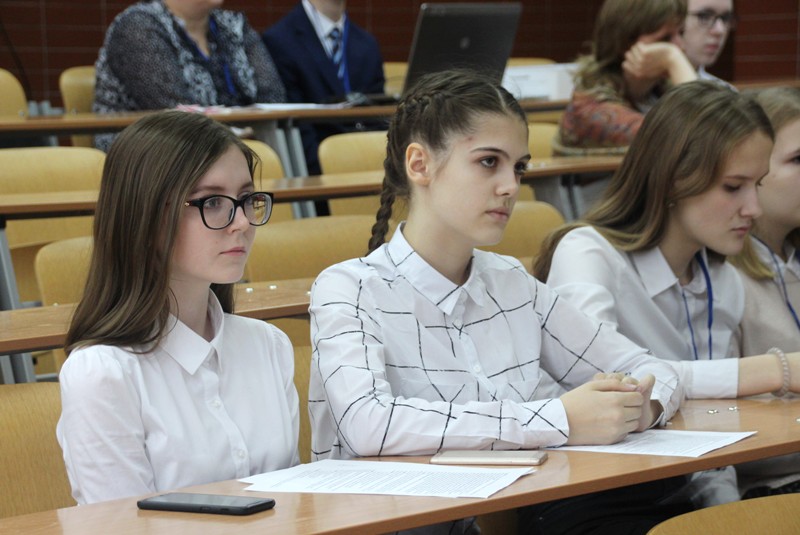 НГУЭУ стал площадкой городской конференции Новосибирского научного общества учащихся «Сибирь»