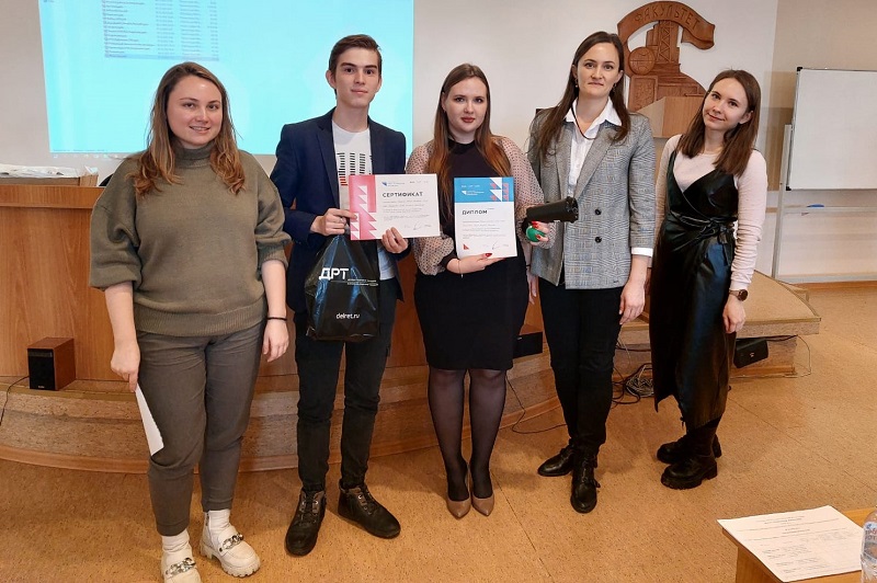 Студенты НГУЭУ стали дважды победителями всероссийских конференций