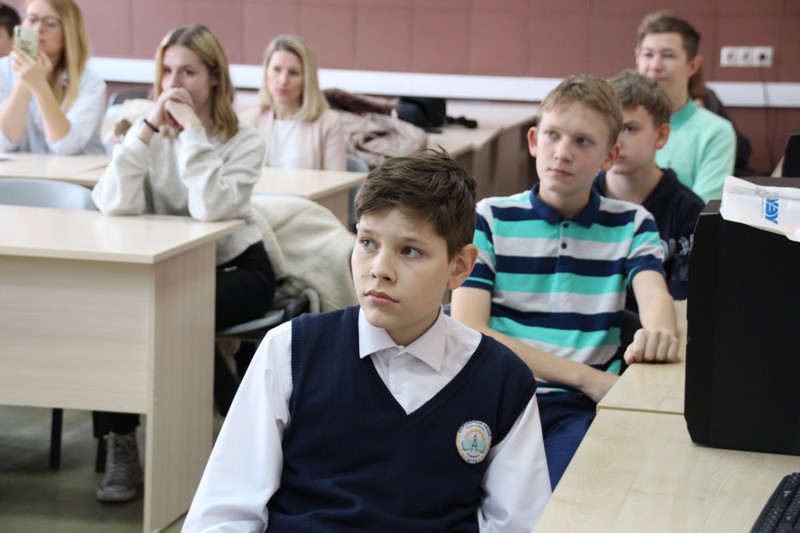 В НГУЭУ стартовало обучение второго набора Лицея Академии Яндекса
