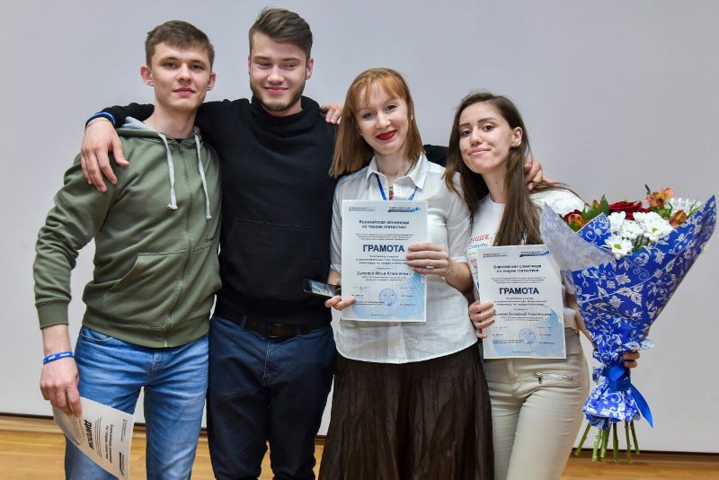 Студенты НГУЭУ заняли второе и третье место на Евразийской олимпиаде по теории статистики