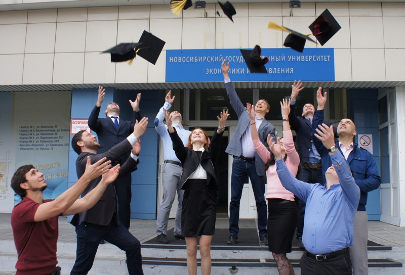  Высшая школа бизнеса НГУЭУ улучшила свои позиции в Народном рейтинге российских бизнес-школ
