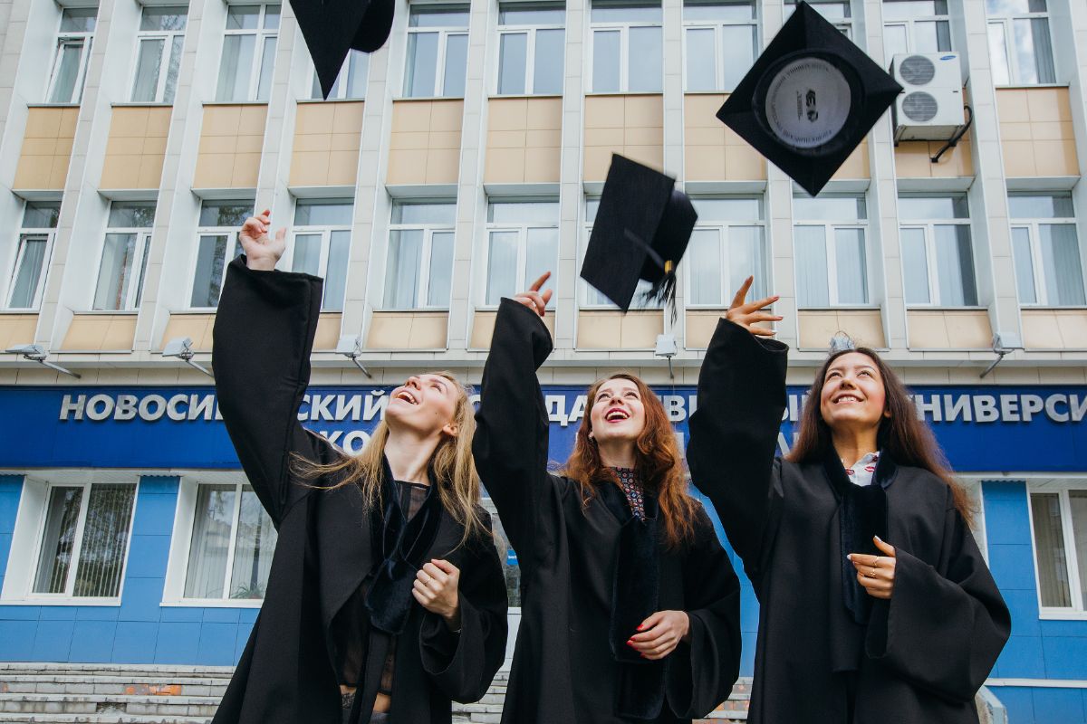 Экономический институт бюджет. Бюджет университет. Юриспруденция вузы. Абитуриенты Юриспруденция. Юриспруденция в университетах Германии.